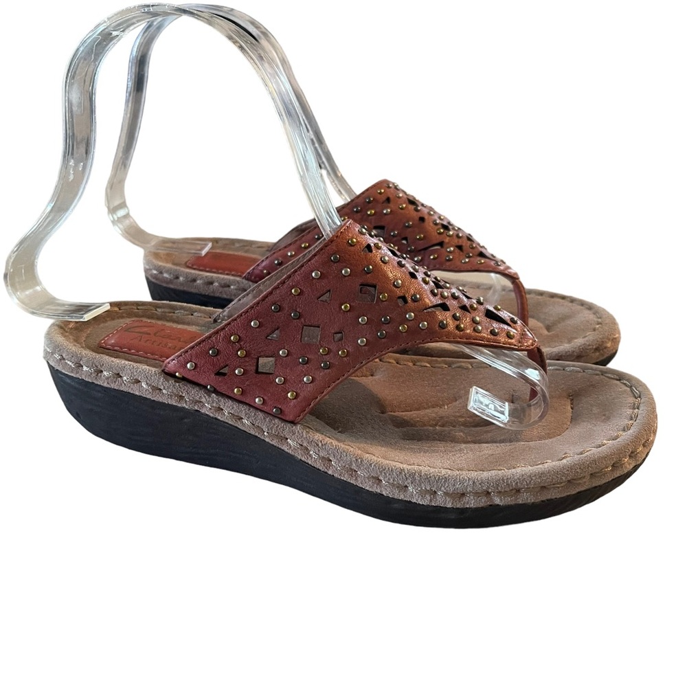 Clarks Artisan Flip Flop low wedge studded thong sandal brown